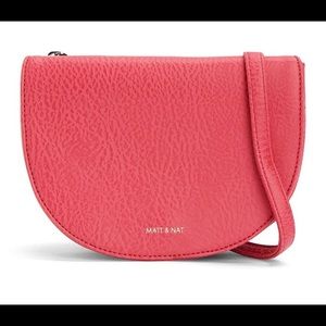 Matt and nat cross body purse